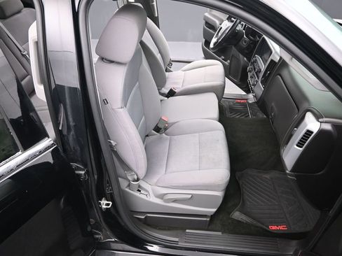 Used 2014 GMC Sierra 1500 SLE w/ SLE Value Package image 19