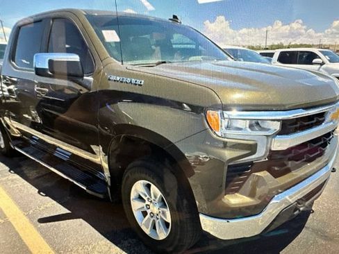 Used 2023 Chevrolet Silverado 1500 LT w/ Protection Package AWD/4WD image 12