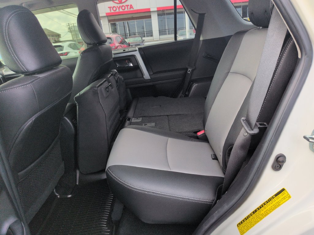 Certified 2022 Toyota 4Runner SR5 Premium w/ Moonroof Package AWD/4WD image 25