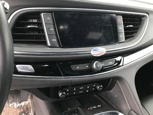 Used 2024 Buick Enclave Avenir w/ Avenir Technology Package image 6