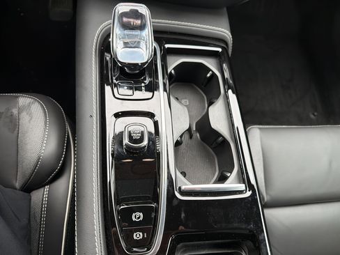 Used 2024 Volvo V60 T8 Polestar w/ Protection Package image 19