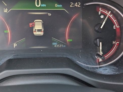 Used 2024 Toyota RAV4 XLE image 13