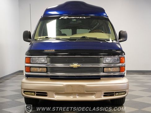 Used 2001 Chevrolet Express 1500 w/ Preferred Equipment Group 3 image 17