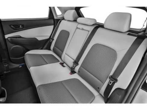 Used 2023 Hyundai Kona SE image 16