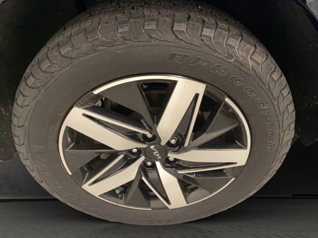 Used 2023 Kia Sorento S w/ Panoramic Sunroof Package FWD image 39