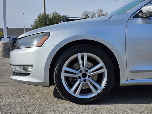 Used 2013 Volkswagen Passat TDI SEL Premium image 8