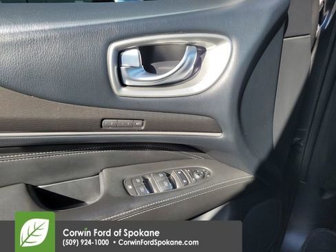 Used 2019 INFINITI QX60 Luxe w/ Essential Package image 23