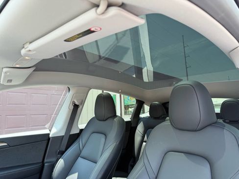 Used 2023 Tesla Model Y Long Range image 35