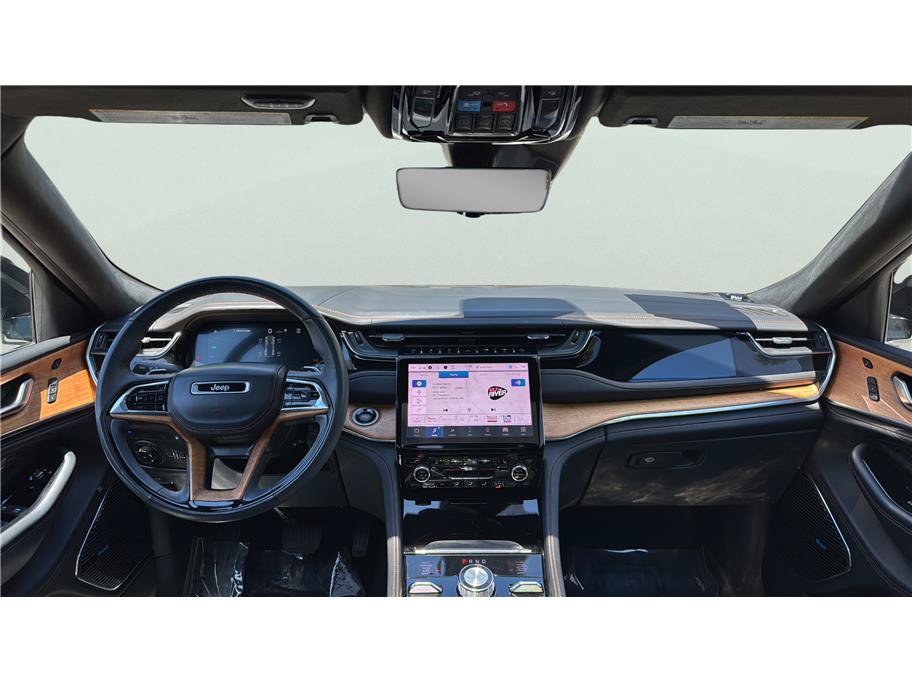 Used 2022 Jeep Grand Cherokee Summit AWD/4WD image 21