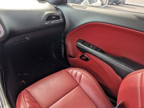 Used 2019 Dodge Challenger SRT Hellcat Redeye RWD image 16