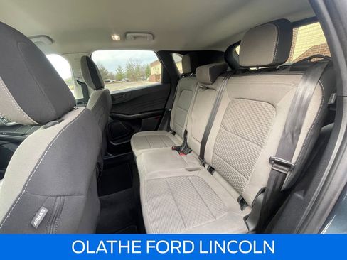 Used 2022 Ford Escape SE w/ SE Sport Appearance Package image 23