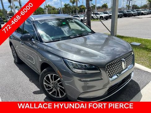 Used 2022 Lincoln Corsair FWD image 3