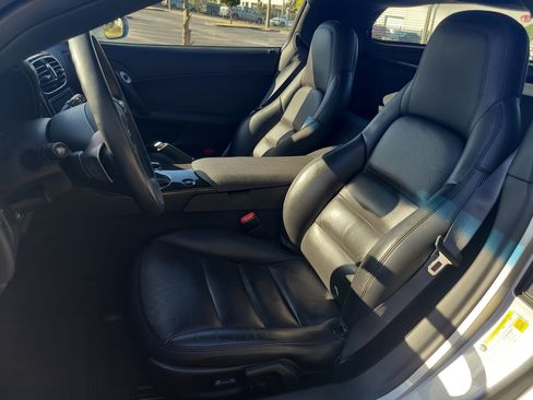 Used 2011 Chevrolet Corvette Coupe w/ Preferred Equipment Group image 19