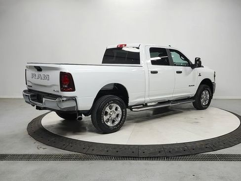 Used 2026 RAM 2500 Big Horn AWD/4WD image 7