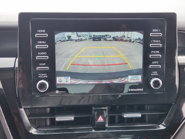 Used 2022 Toyota Camry SE w/ Convenience Package FWD image 13
