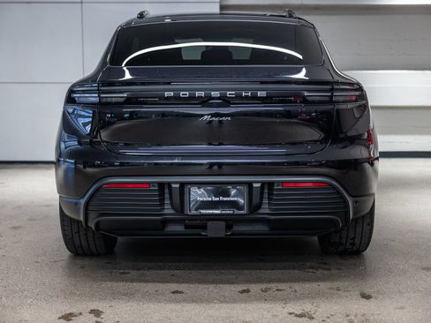 Certified 2025 Porsche Macan Electric RWD image 20