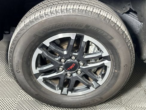 Used 2025 Toyota Tacoma TRD Sport RWD image 10