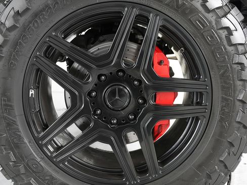 Used 2018 Mercedes-Benz G 550 Squared image 17