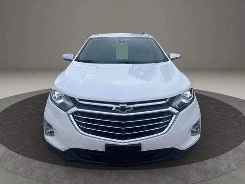 Used 2021 Chevrolet Equinox Premier AWD/4WD image 2