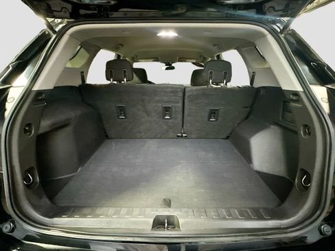 Used 2020 GMC Terrain SLE w/ Elevation Edition image 24