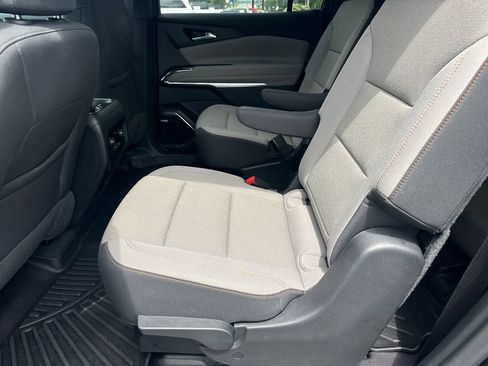 Used 2024 Chevrolet Traverse LT w/ Enhanced Driving Package FWD image 22