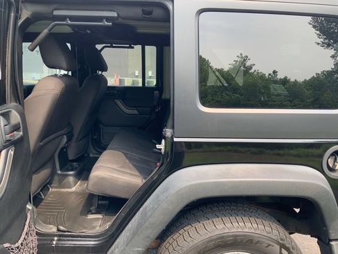 Used 2017 Jeep Wrangler Unlimited Sport w/ Quick Order Package 23S AWD/4WD image 21