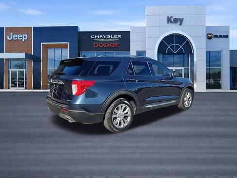 Used 2023 Ford Explorer Limited w/ Equipment Group 301A AWD/4WD image 3