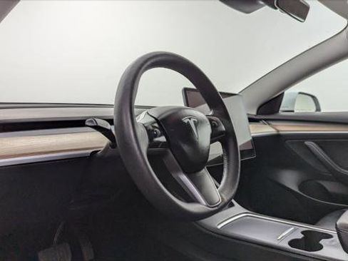 Used 2023 Tesla Model 3 Standard Range image 22