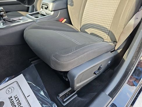 Used 2023 Dodge Charger SXT RWD image 27