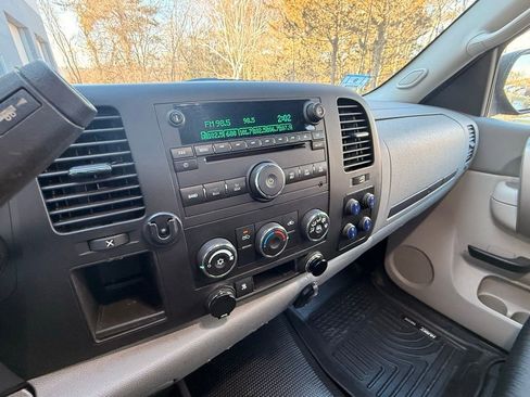 Used 2011 GMC Sierra 1500 W/T image 20