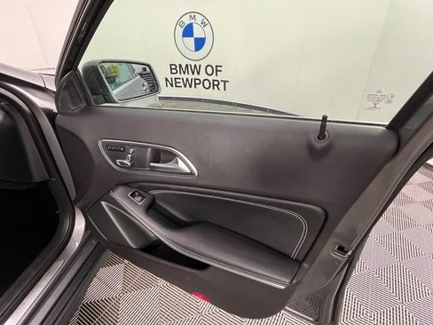 Used 2018 Mercedes-Benz GLA 250 4MATIC image 25