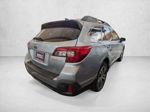 Used 2019 Subaru Outback 2.5i Limited w/ Popular Package #2 AWD/4WD image 4