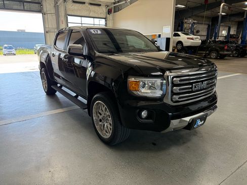 Used 2017 GMC Canyon SLT w/ Driver Alert Package AWD/4WD image 4