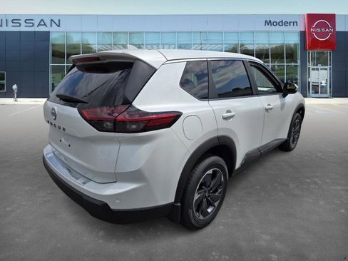 New 2026 Nissan Rogue SV image 5