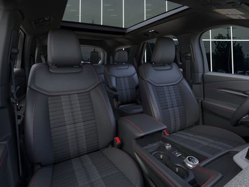 New 2026 Ford Explorer ST-Line image 10