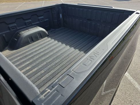 Used 2023 GMC Sierra 1500 AT4 w/ Technology Package image 23