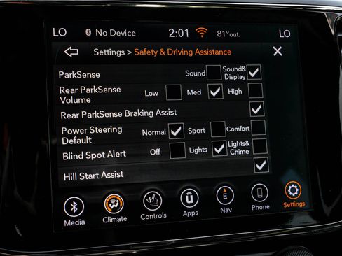 Used 2022 Jeep Grand Cherokee Laredo X RWD image 36