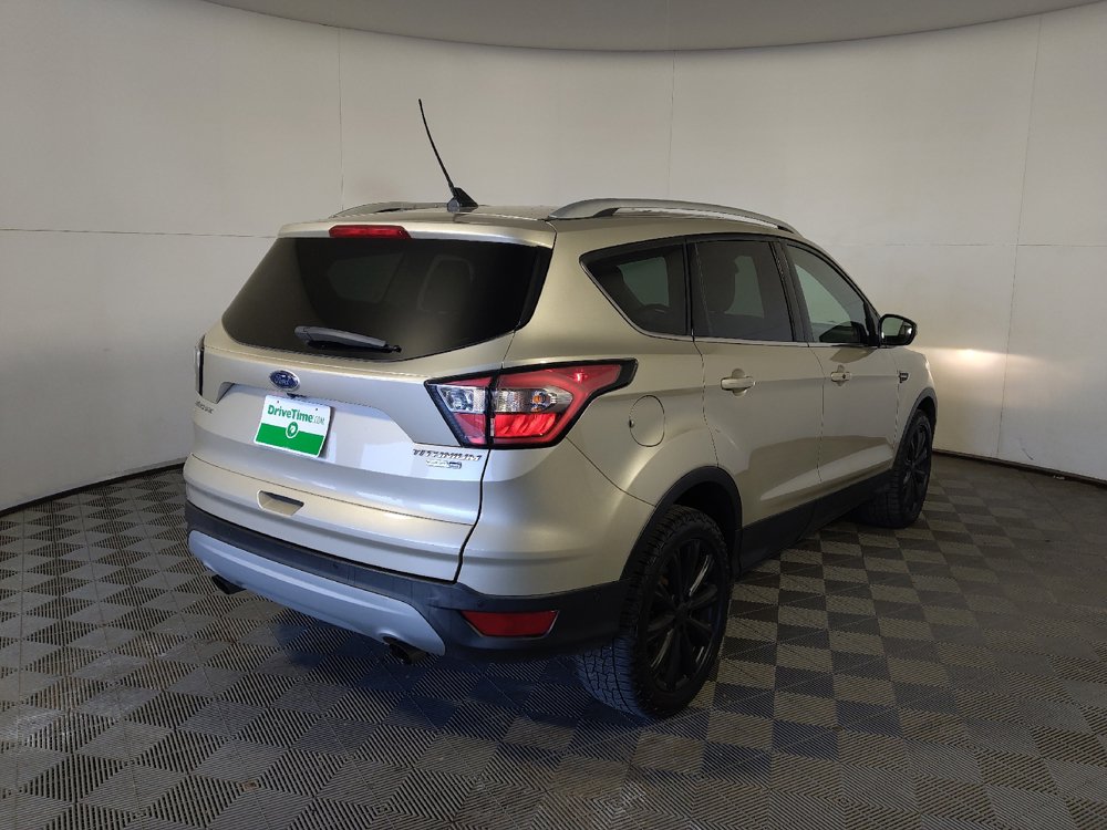 Used 2018 Ford Escape Titanium w/ Ford Safe & Smart Package AWD/4WD image 10