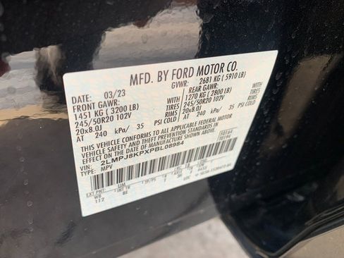 Certified 2023 Lincoln Nautilus Reserve w/ Monochromatic Package image 23