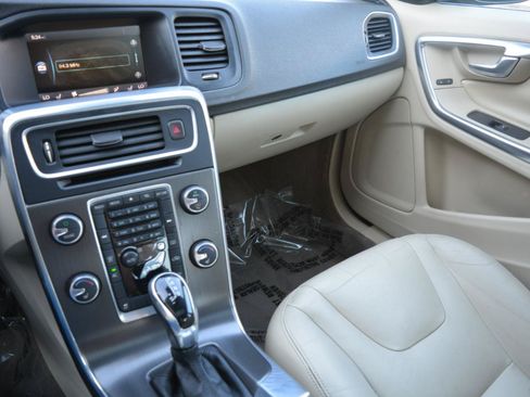Used 2015 Volvo S60 T5 Premier FWD image 22