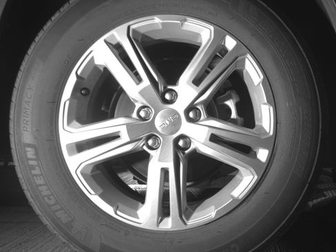 Used 2024 GMC Terrain SLE FWD image 20