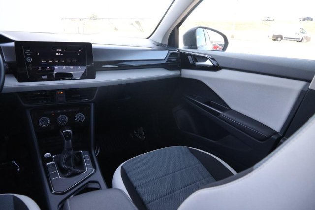 Used 2025 Volkswagen Taos S FWD image 26