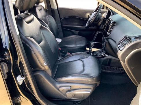 Used 2018 Jeep Compass Limited w/ Navigation Group image 9