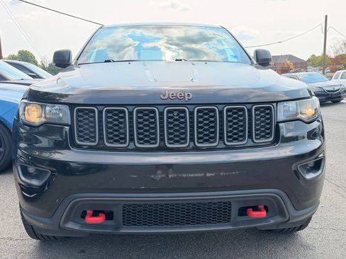 Used 2017 Jeep Grand Cherokee Trailhawk AWD/4WD image 2