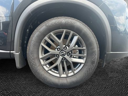 Used 2026 Nissan Rogue S FWD image 11