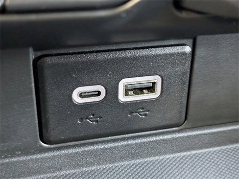 Used 2023 Chevrolet Tahoe LT w/ Luxury Package image 19