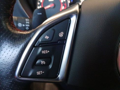 Used 2022 Chevrolet Camaro SS image 10