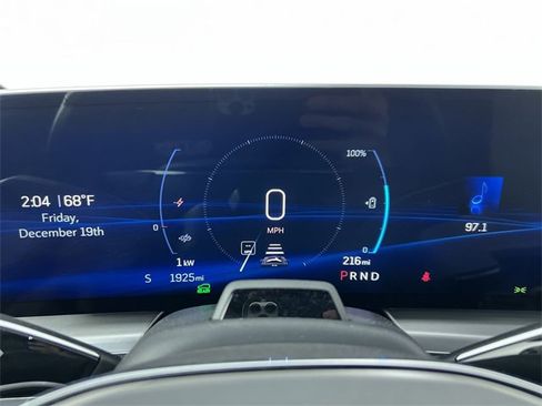 Used 2023 Cadillac Lyriq 2WD image 11