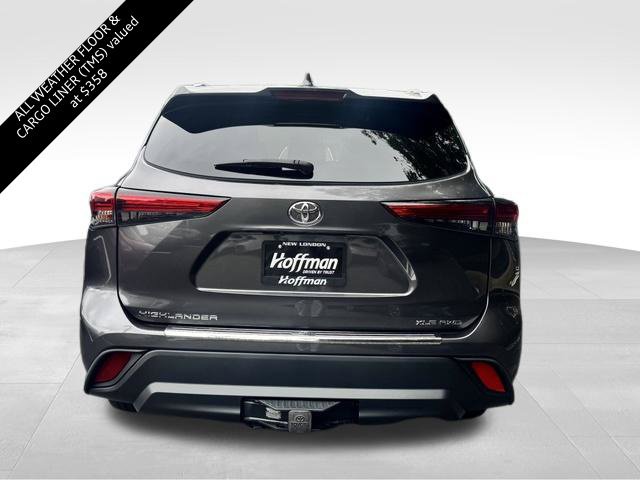 Used 2023 Toyota Highlander XLE w/ Protection Package #3 (TMS) AWD/4WD image 7