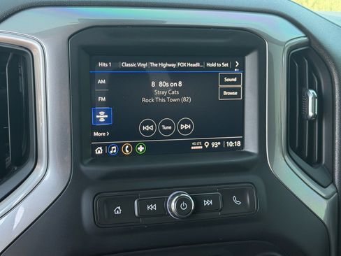 Used 2022 Chevrolet Silverado 1500 Custom RWD image 21